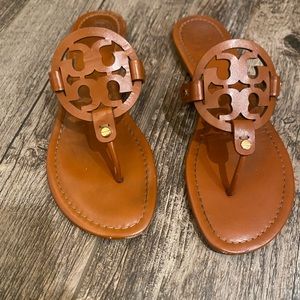 Tori Burch miller sandals in chestnut good condition size 9